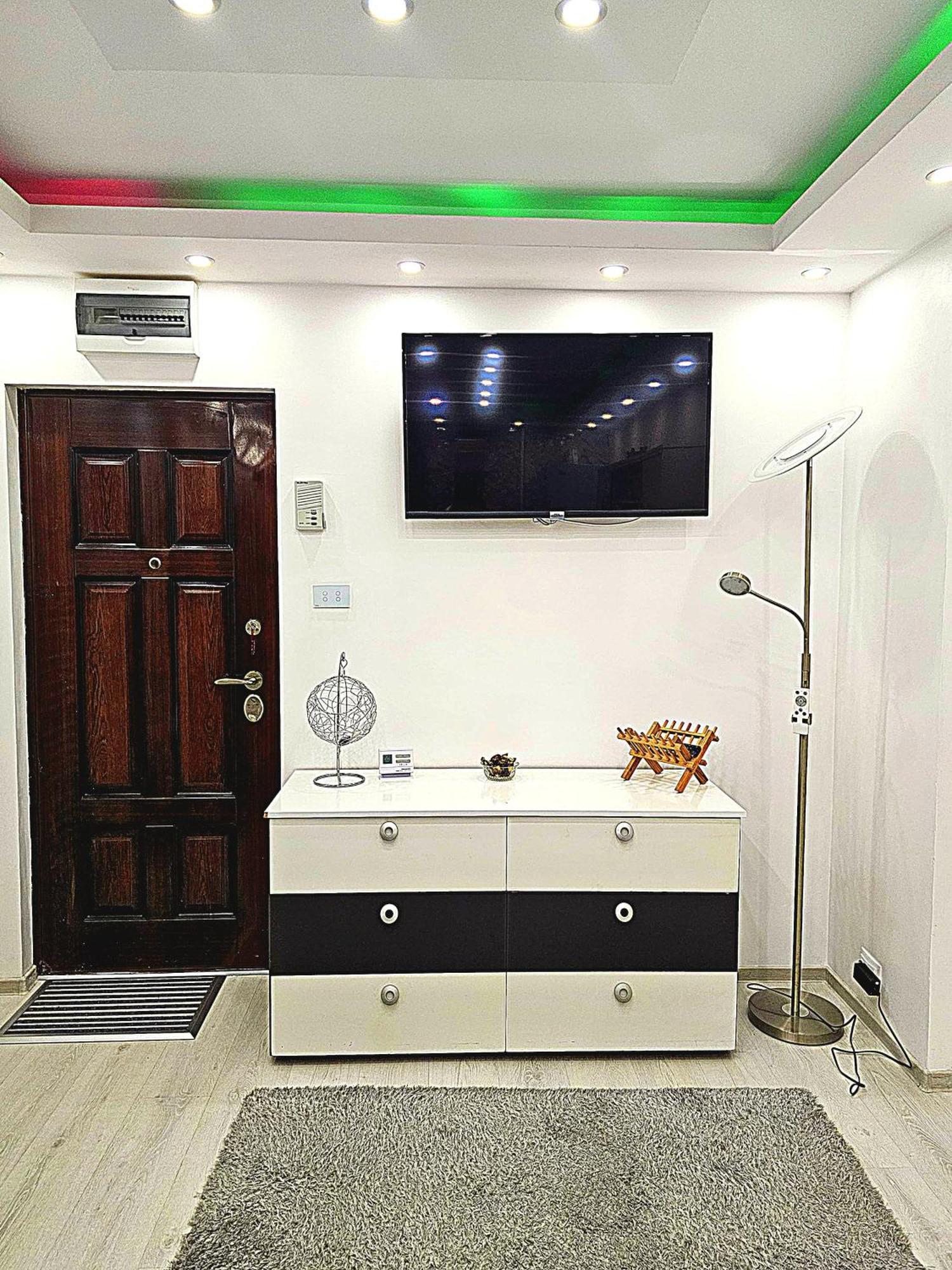 Luxury Paul apartment green, private&accessible Brașov Exterior foto